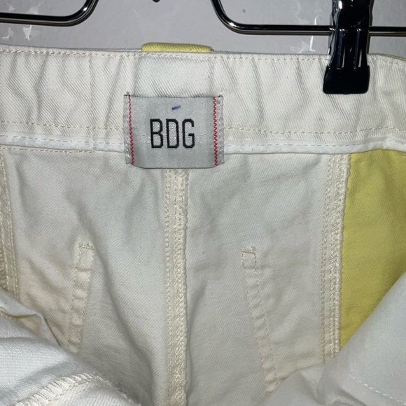 BDG High Rise & Wide Leg Color-block, high waisted, wide leg jeans bright - Picture 8 of 10